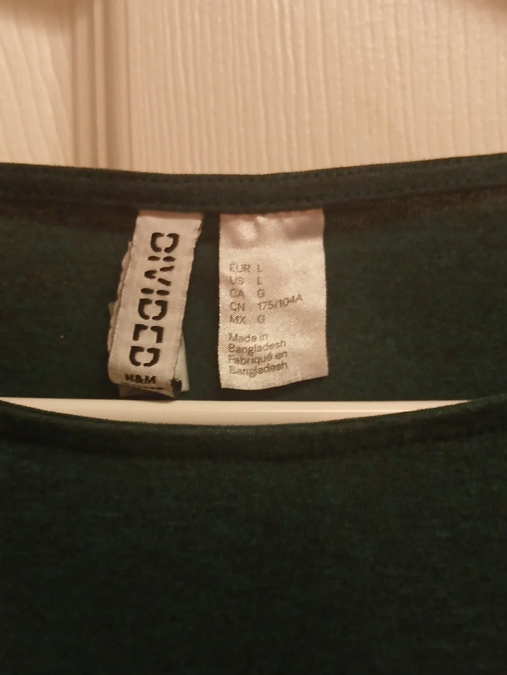 ​H&M DIVIDED Emerald Forest Green Long Sleeve Cropped Top - Size Large